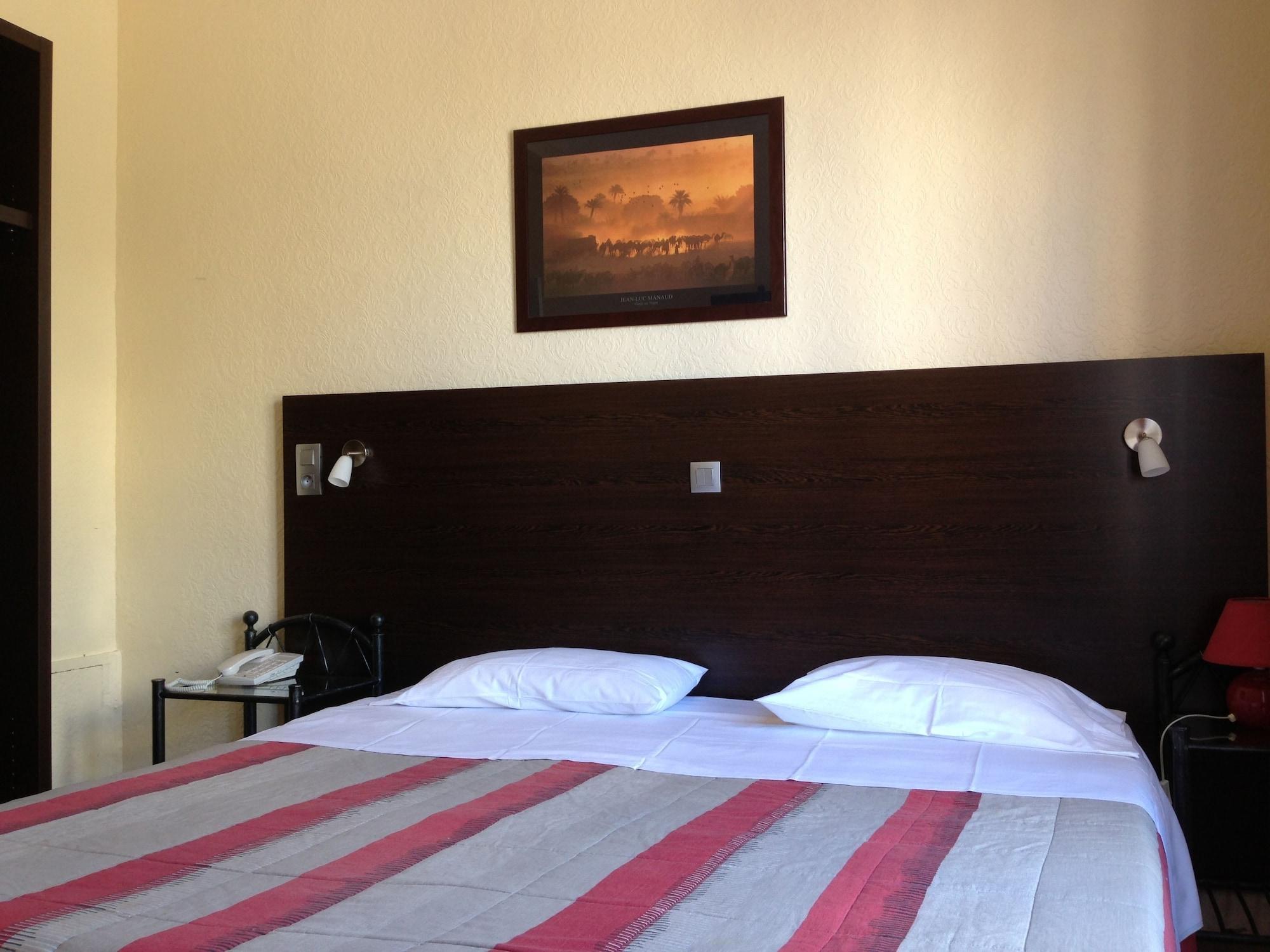 Hotel Savoy Juan-les-Pins Exteriör bild